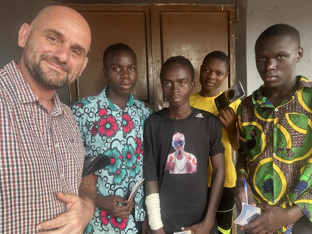 click to see larger image healing of sprained wrist in the uganda mission